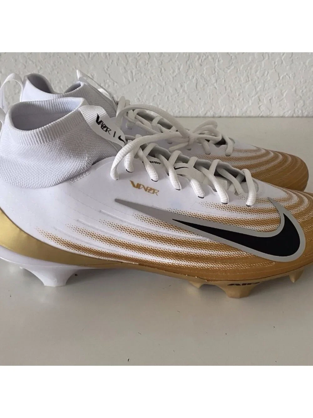 Men’s Sz 11.5 Nike Zoom Air Vapor Pro 1 Football Cleats FB3298-103 White Gold